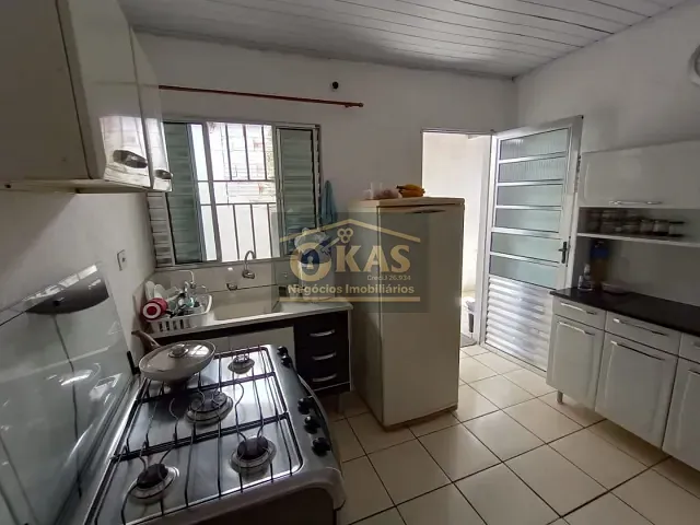 Casa com 160m² 2 quartos e 1 banheiro, à venda, no bairro Vila Mazza em Suzano