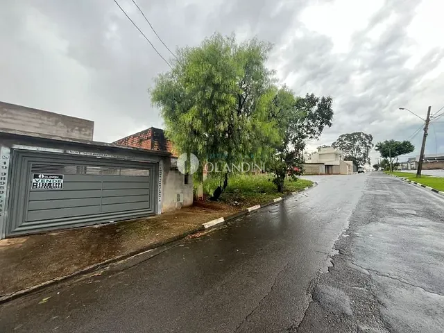 Casa com 300m² 1 quarto e 1 banheiro, à venda, no bairro Parque Industrial Itamaraty em Artur Nogueira