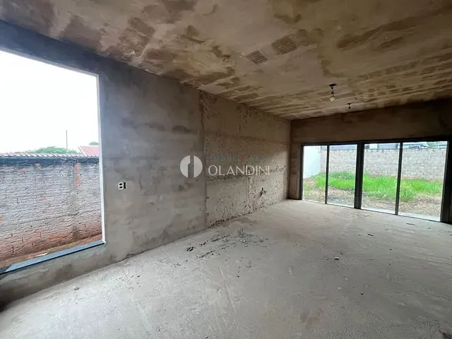 Casa com 300m² 1 quarto e 1 banheiro, à venda, no bairro Parque Industrial Itamaraty em Artur Nogueira