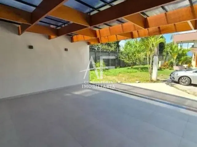Casa com 264m² 3 quartos e 3 banheiros, à venda, no bairro Parque São Luís em Taubaté