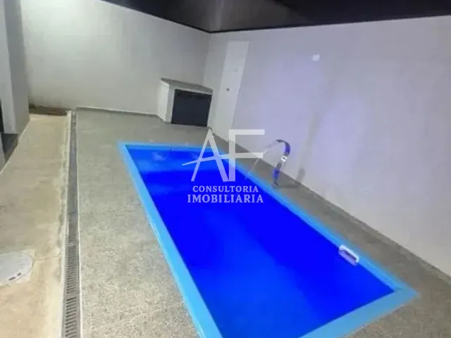 Casa com 264m² 3 quartos e 3 banheiros, à venda, no bairro Parque São Luís em Taubaté