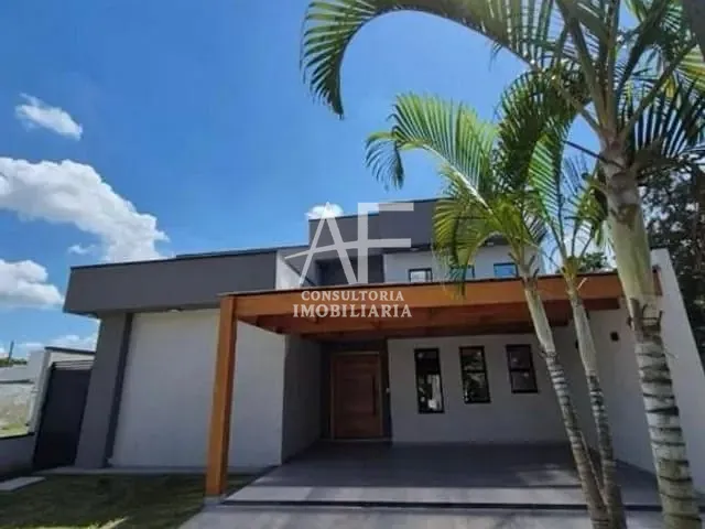Casa com 264m² 3 quartos e 3 banheiros, à venda, no bairro Parque São Luís em Taubaté