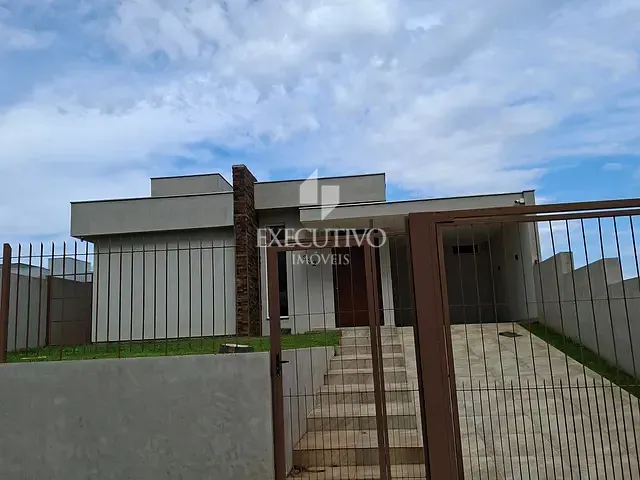 Casa com 362m² 3 quartos e 3 banheiros, à venda ou para alugar, no bairro São Caetano em Arroio do Meio