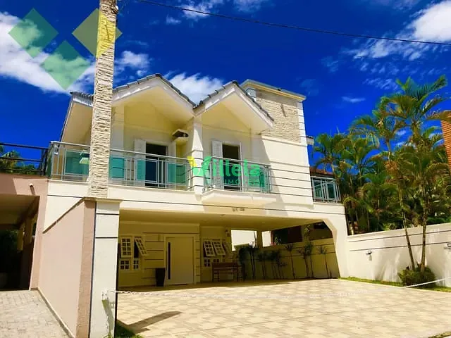 Casa com 347m², à venda, no bairro Riviera de São Lourenço em Bertioga