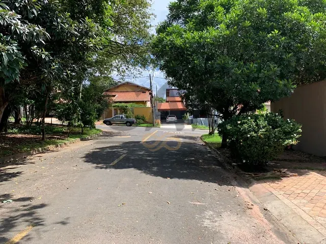 Casa com 300m² 3 quartos e 4 banheiros, à venda, no bairro Jardim Primavera em Jaguariúna