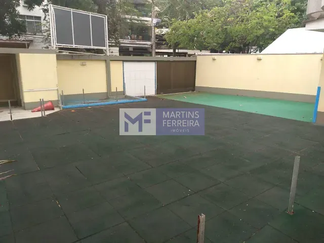 Casa com 450m² 1 quarto e 3 banheiros, à venda, no bairro Barra da Tijuca em Rio de Janeiro