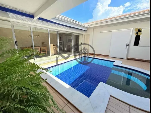 Casa com 224m² 3 quartos e 5 banheiros, à venda, no bairro Ribeirão do Lipa em Cuiabá