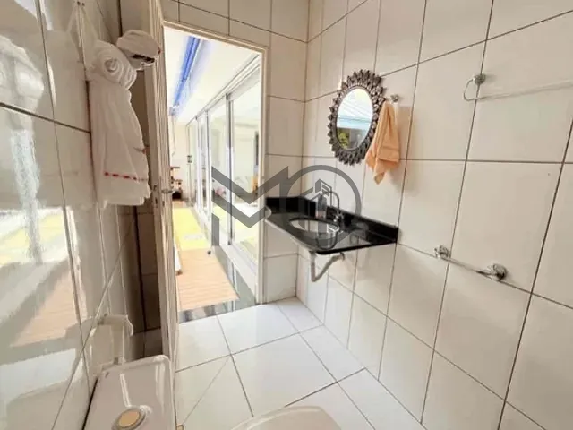 Casa com 224m² 3 quartos e 5 banheiros, à venda, no bairro Ribeirão do Lipa em Cuiabá