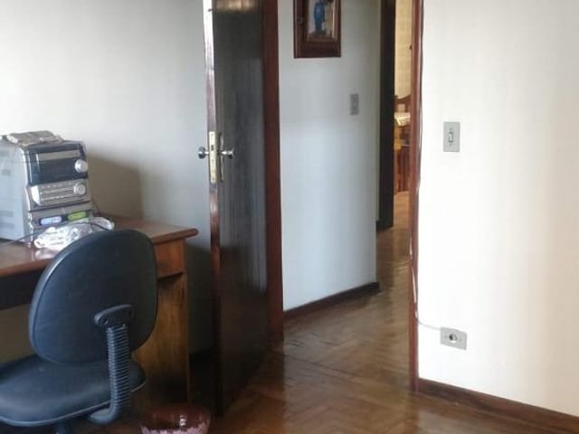 Casa com 200m² 3 quartos e 3 banheiros, à venda, no bairro Jardim Maria Rosa em Taboão da Serra