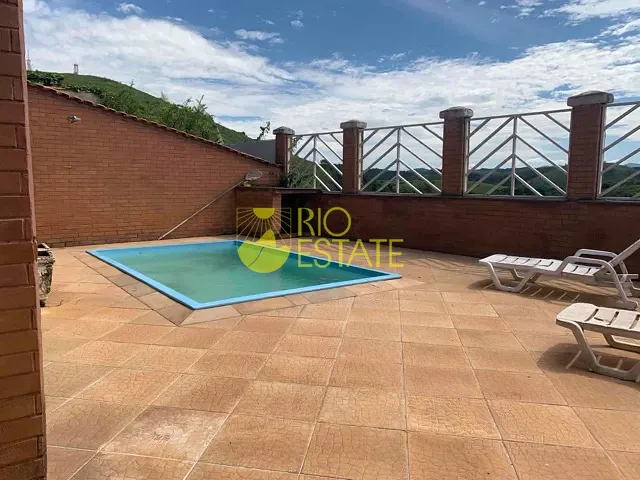 Casa com 120m² 3 quartos e 3 banheiros, à venda, no bairro Retiro em Volta Redonda