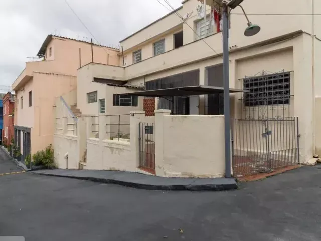 Casa com 140m² 6 quartos e 4 banheiros, à venda, no bairro Cambuci em São Paulo