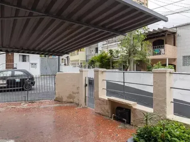 Casa com 140m² 6 quartos e 4 banheiros, à venda, no bairro Cambuci em São Paulo