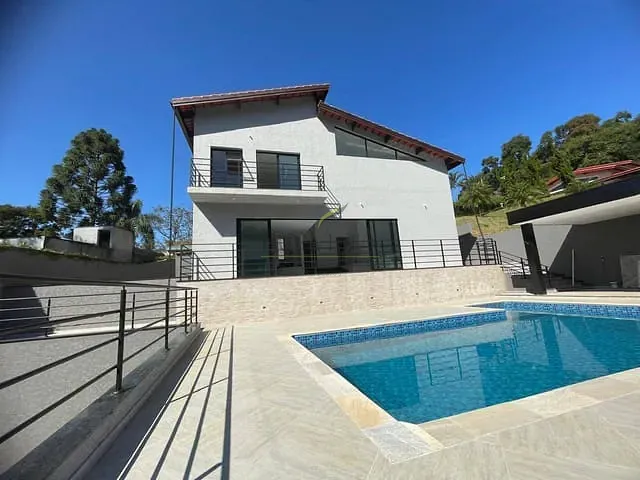 Casa com 1458m² 3 quartos e 5 banheiros, à venda, no bairro Alpes D'Ouro em Bom Jesus dos Perdões