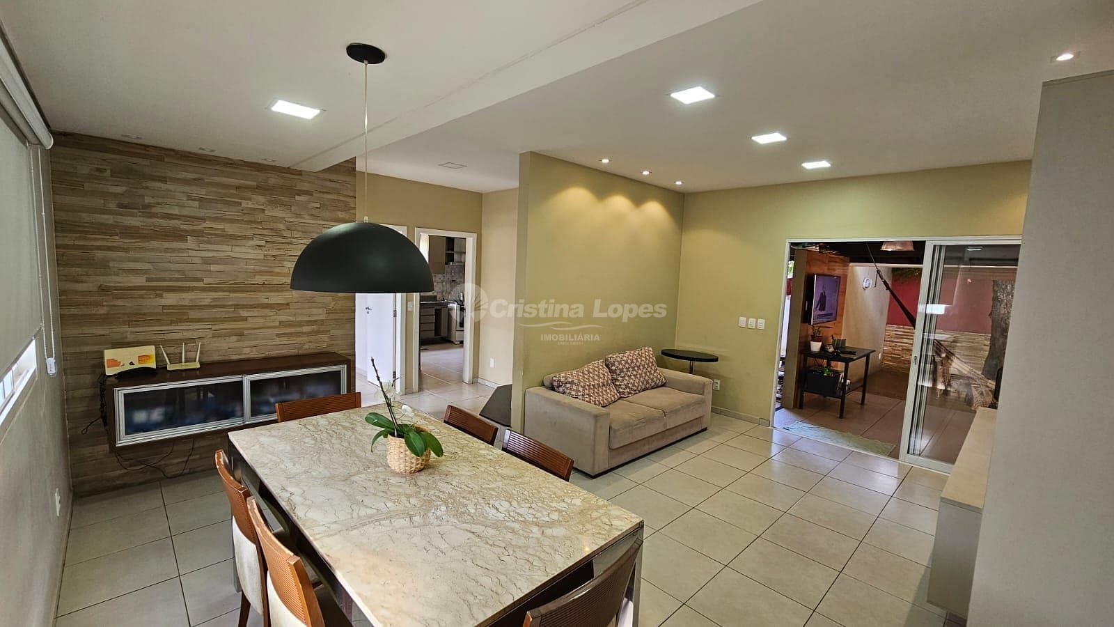 Casa, 4 quartos, 189 m² - Foto 1