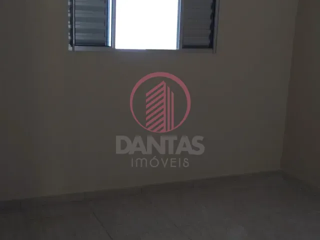 Casa 2 quartos e 1 banheiro, para alugar, no bairro Jardim das Flores em Osasco