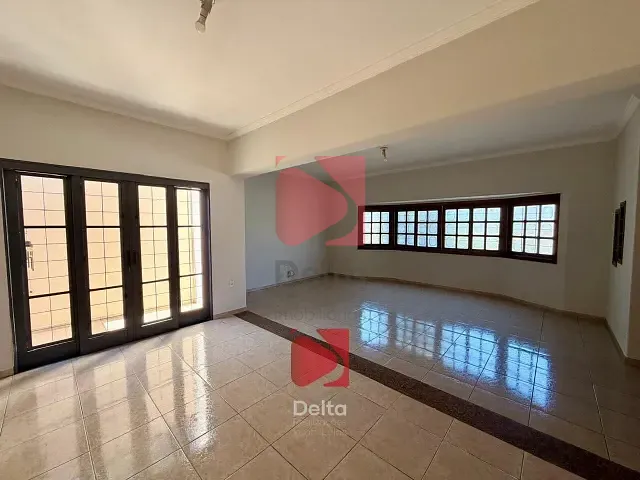 Casa 3 quartos e 3 banheiros, para alugar, no bairro Cidade Jardim em Pirassununga