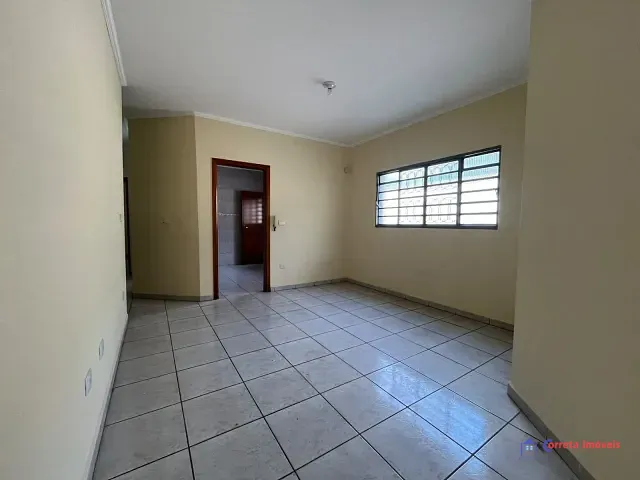 Casa 3 quartos e 2 banheiros, para alugar, no bairro Vila Nova em Três Lagoas