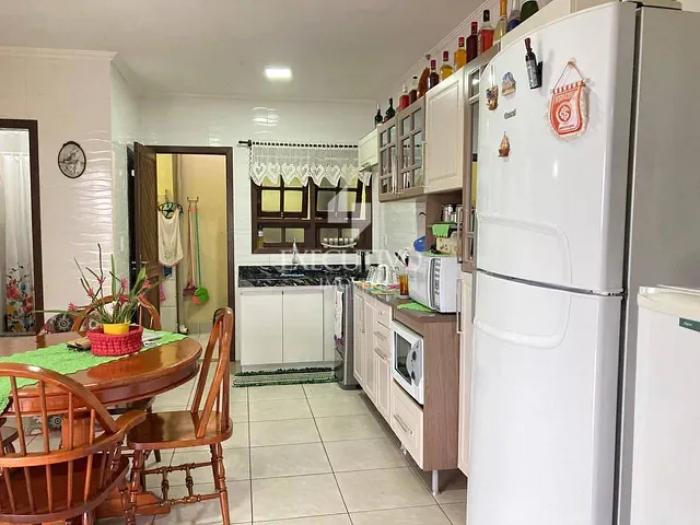 Casa com 68m² 3 quartos e 2 banheiros, à venda, no bairro Bairro Zona Nova em Tramandaí