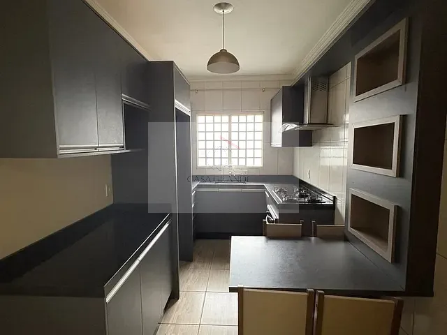 Casa com 130m² 3 quartos e 2 banheiros, à venda, no bairro Jardim Nobre IV em Rolândia