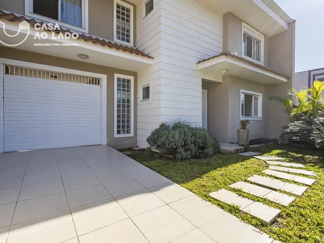 Casa 3 quartos e 5 banheiros, à venda, no bairro Fanny em Curitiba