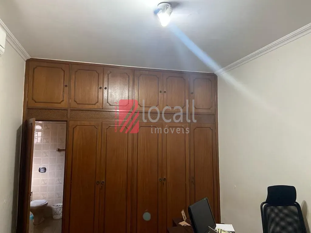 Casa com 5 quartos para aluguel, 270m² — foto 6 de 10
