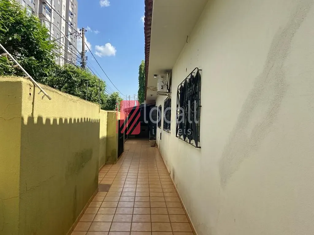 Casa com 5 quartos para aluguel, 270m² — foto 9 de 10