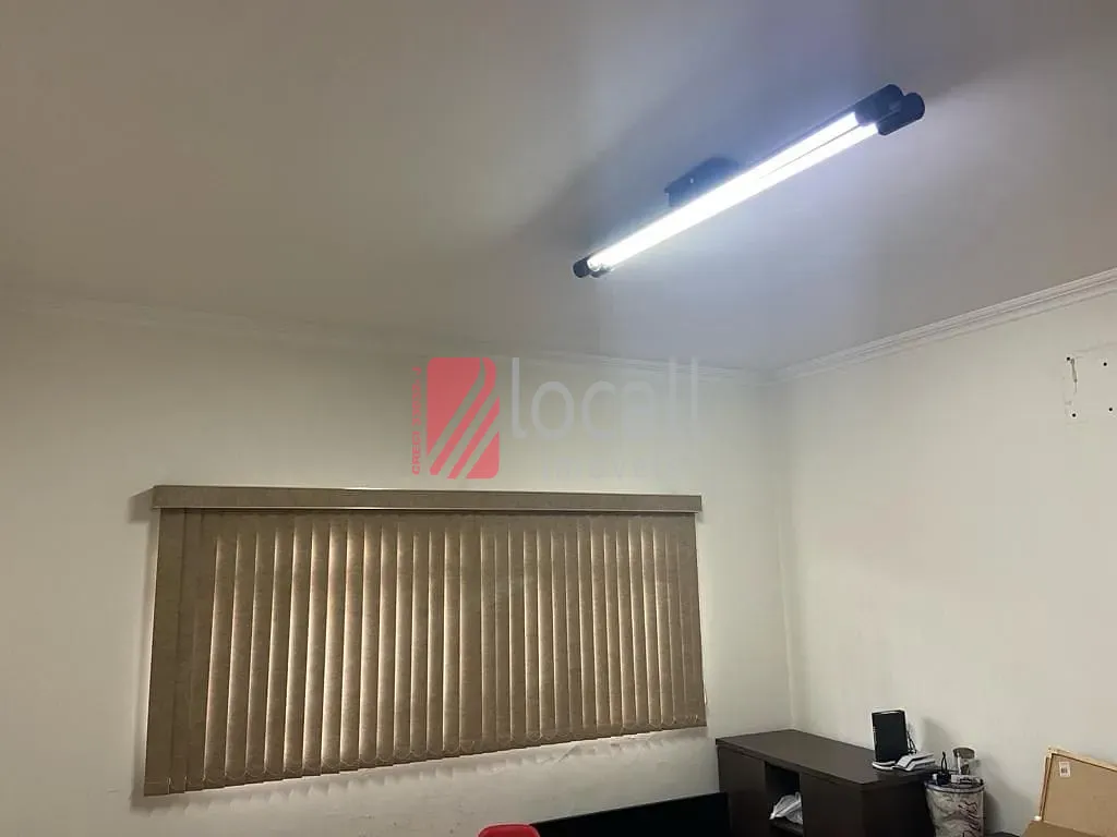 Casa com 5 quartos para aluguel, 270m² — foto 3 de 10