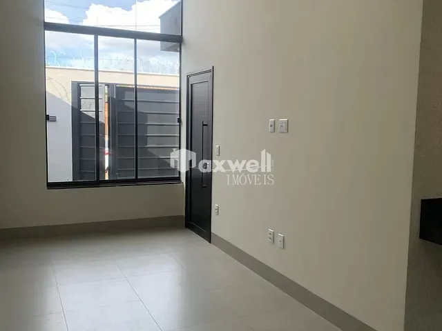Casa com 180m² 3 quartos e 3 banheiros, à venda, no bairro Setor Serra Dourada - 3ª Etapa em Aparecida de Goiânia