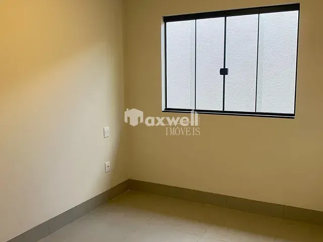 Casa com 180m² 3 quartos e 3 banheiros, à venda, no bairro Setor Serra Dourada - 3ª Etapa em Aparecida de Goiânia