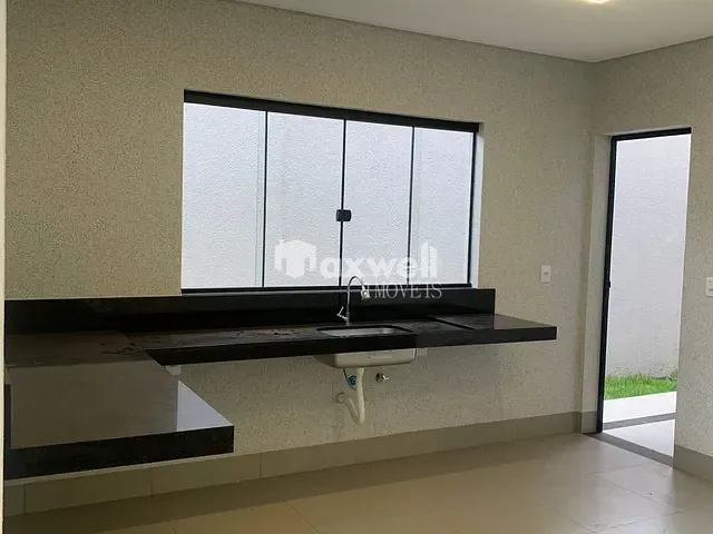 Casa com 180m² 3 quartos e 3 banheiros, à venda, no bairro Setor Serra Dourada - 3ª Etapa em Aparecida de Goiânia