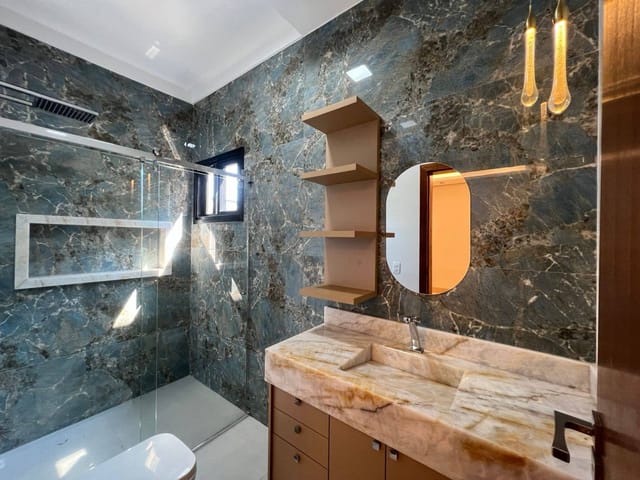 Casa com 360m² 3 quartos e 1 banheiro, à venda, no bairro Residencial Paris em Sinop