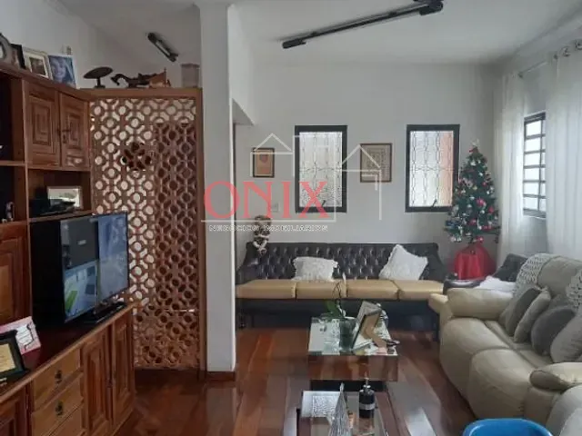Casa com 335m² 3 quartos e 3 banheiros, à venda, no bairro Vila Brás Cubas em Mogi das Cruzes