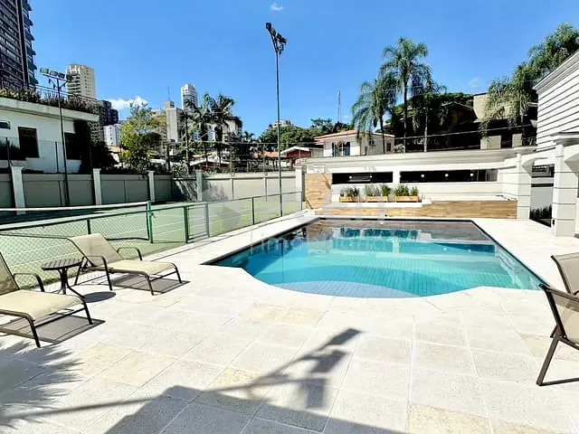Casa 6 quartos e 8 banheiros, à venda, no bairro Pinheiros em São Paulo