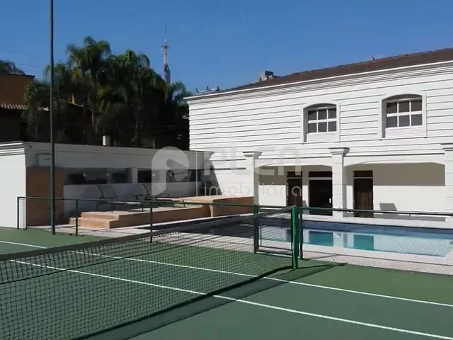 Casa 6 quartos e 8 banheiros, à venda, no bairro Pinheiros em São Paulo