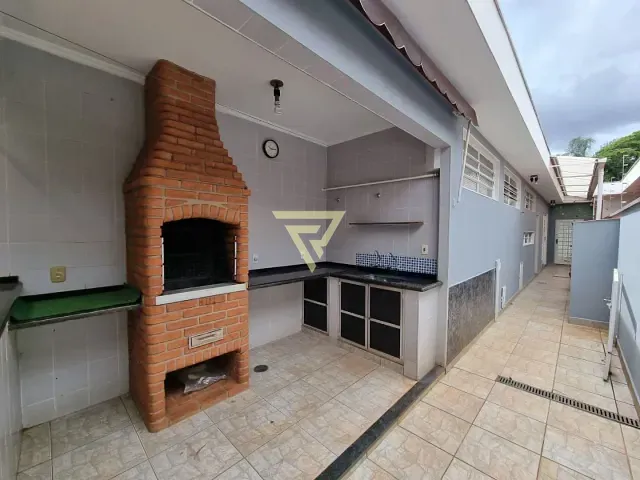Casa com 300m², à venda, no bairro Sumarezinho em Ribeirão Preto