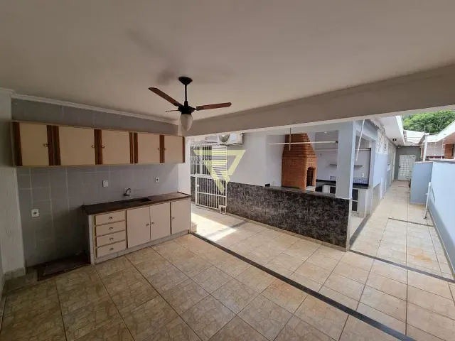 Casa com 300m², à venda, no bairro Sumarezinho em Ribeirão Preto