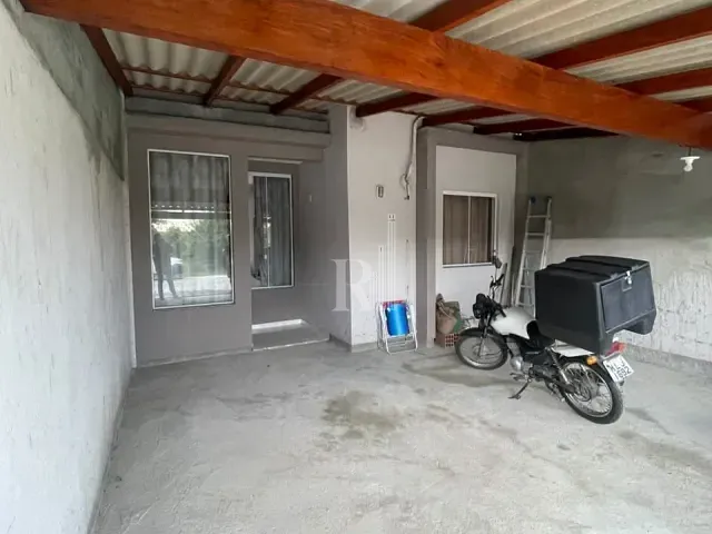 Casa 2 quartos e 1 banheiro, para alugar, no bairro Universitário em Tijucas