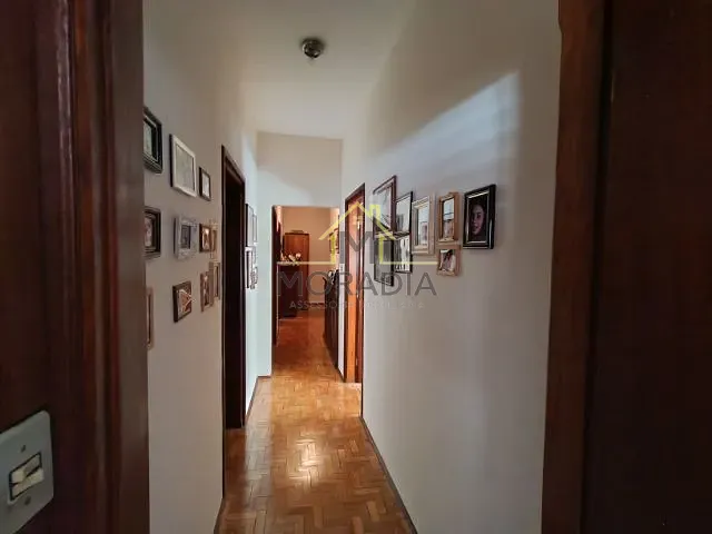 Casa 3 quartos e 3 banheiros, à venda, no bairro Centro em Guaxupé