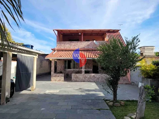 Casa 3 quartos e 2 banheiros, à venda, no bairro Praia de Olaria (Guia de Pacobaíba) em Magé