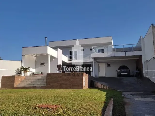 Casa com 600m² 4 quartos e 3 banheiros, à venda, no bairro Jardim Carvalho em Ponta Grossa