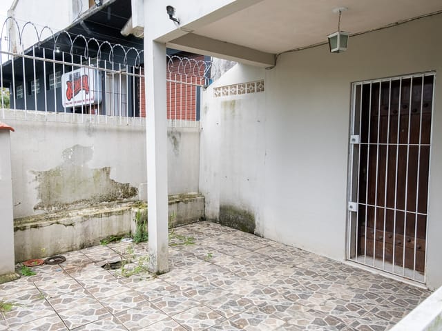 Casa com 200m² 2 quartos e 1 banheiro, para alugar, no bairro Laranjal em Pelotas