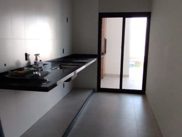 Casa com 180m² 4 quartos e 4 banheiros, à venda, no bairro Costazul em Rio das Ostras