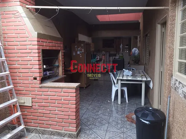 Casa com 250m² 4 quartos e 4 banheiros, à venda, no bairro Vila Tiberio em Ribeirão Preto