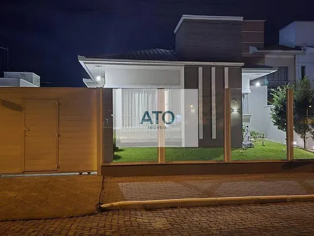Casa com 350m² 3 quartos e 4 banheiros, à venda, no bairro Mata Atlântica I em Tijucas