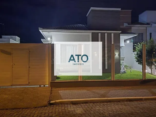 Casa com 350m² 3 quartos e 4 banheiros, à venda, no bairro Mata Atlântica I em Tijucas