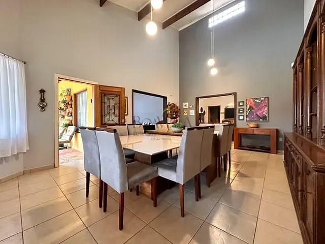 Casa com 2784m² 5 quartos e 6 banheiros, à venda, no bairro Pinhal em Piracaia