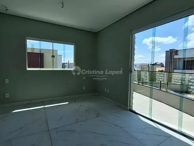 Casa 4 quartos e 4 banheiros, à venda, no bairro Uruguai em Teresina
