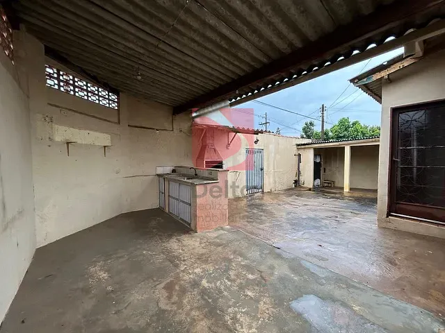 Casa 2 quartos e 1 banheiro, à venda, no bairro Vila Redenção em Pirassununga