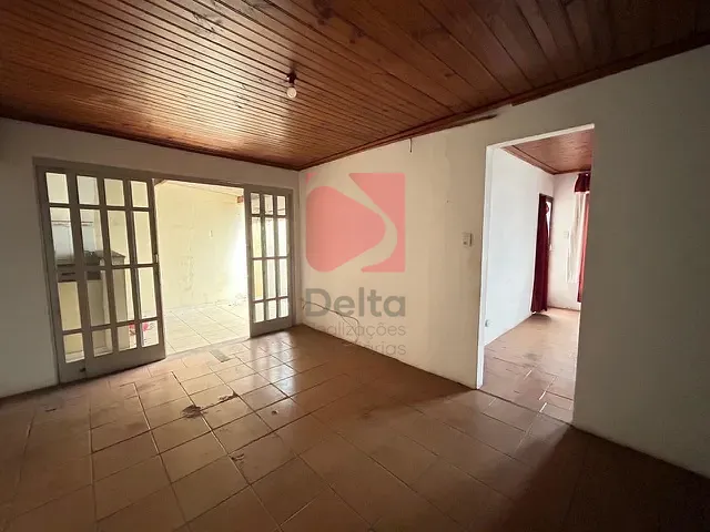 Casa 2 quartos e 1 banheiro, à venda, no bairro Vila Redenção em Pirassununga
