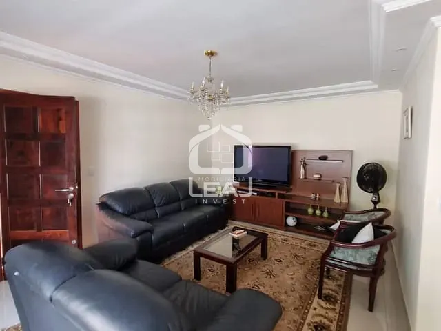 Casa com 300m² 3 quartos e 3 banheiros, à venda, no bairro Capão Redondo em São Paulo
